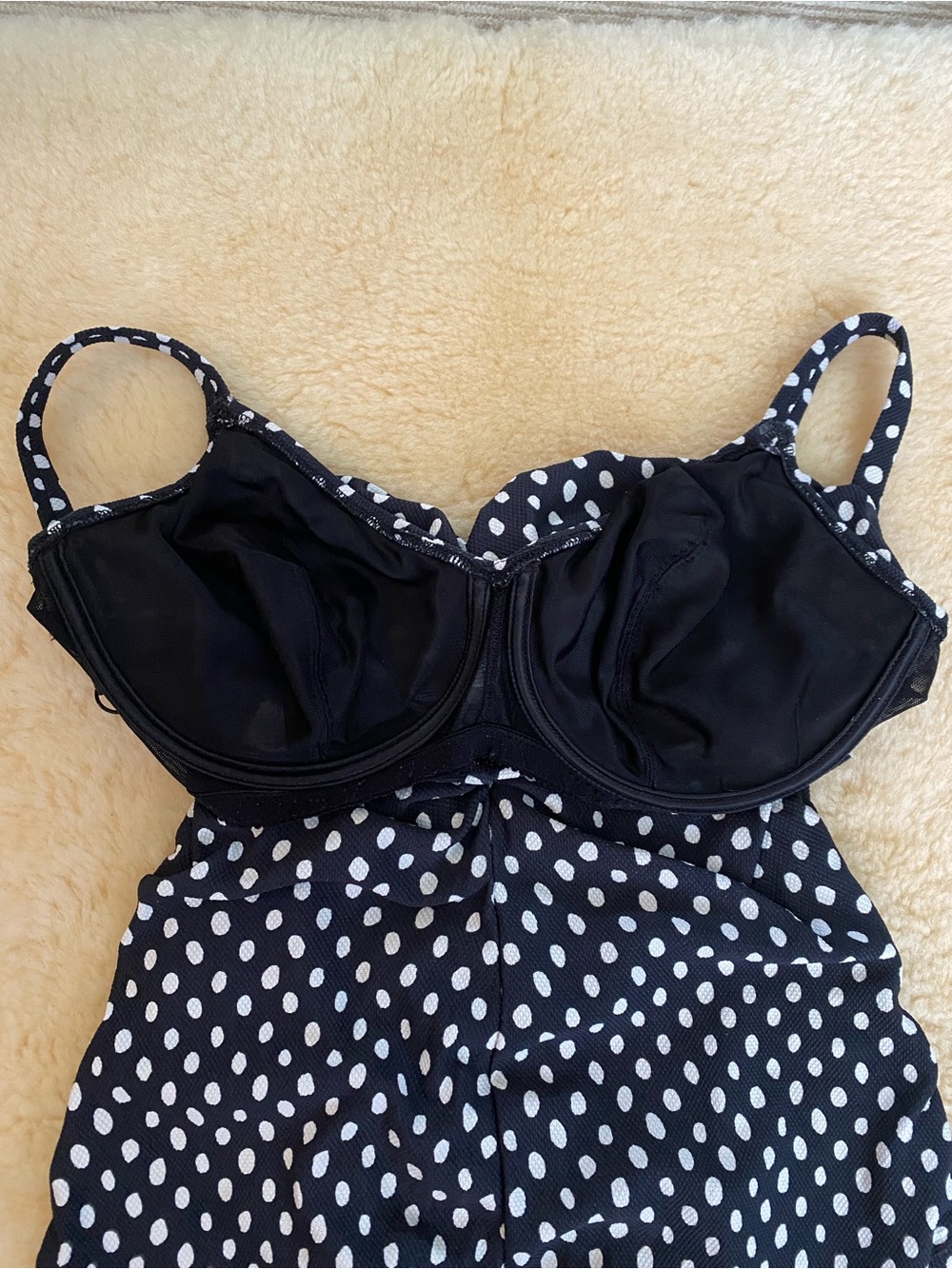 34G Swimsuit Fantasie Black and White Polka Dot One-Piece with Underwire - Picture 6 of 7